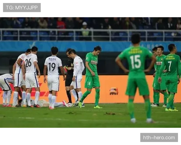 国安防线豆腐渣崩盘!阵容老化与管理混乱成争冠软肋,该如何自救? 国安防线豆腐渣崩盘!阵容老化与管理混乱成争冠软肋,该如何自救?