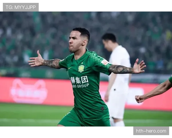 切特·霍姆格伦三分与掩护配合显著提升球队空间拉开效果